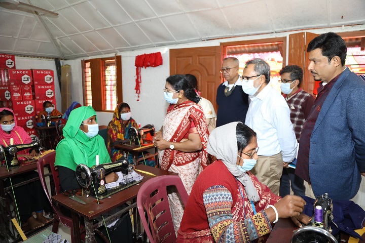 Dr Nomita Halder visits coastal districts, expresses satisfaction at PKSF’s works
